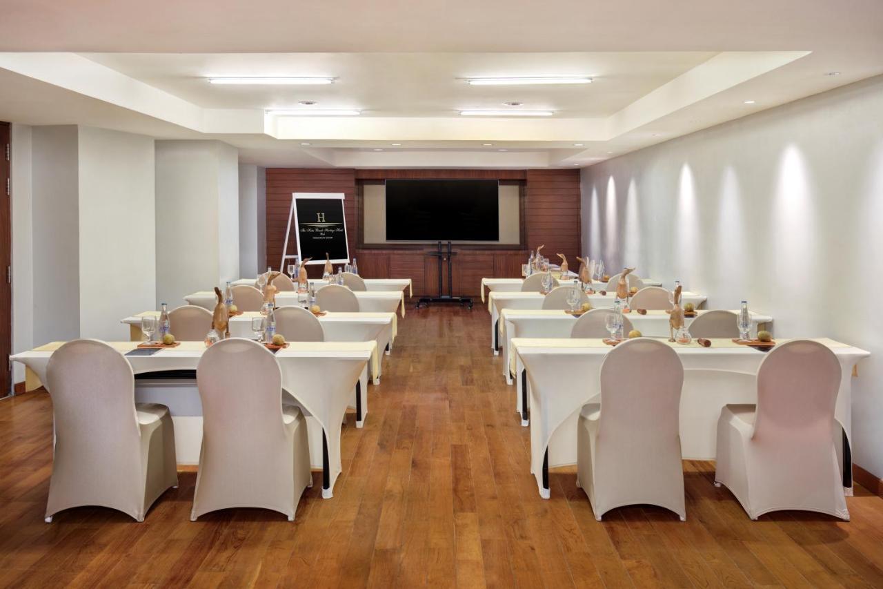 The Kuta Beach Heritage Hotel - Managed By Accor Exterior photo Meeting room
