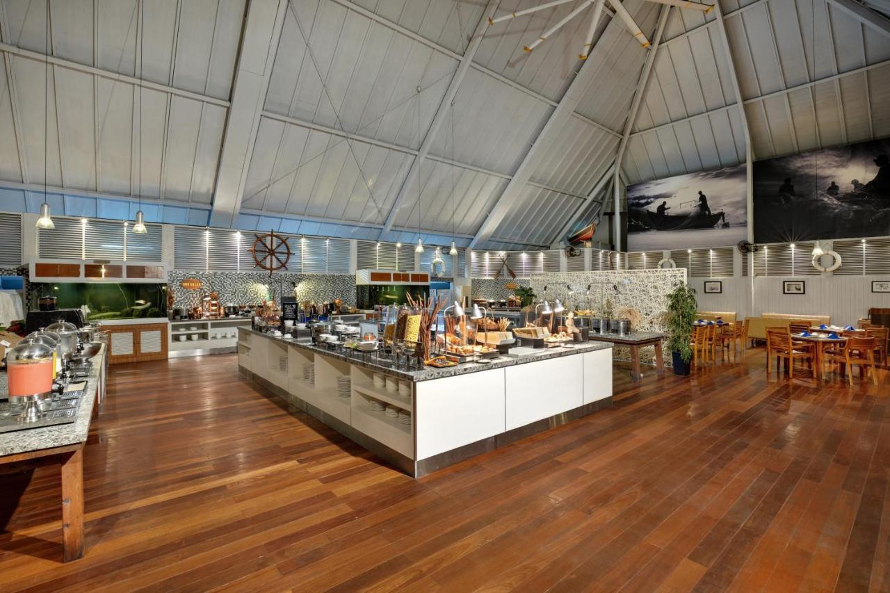 The Kuta Beach Heritage Hotel - Managed By Accor Exterior photo The interior of the lounge