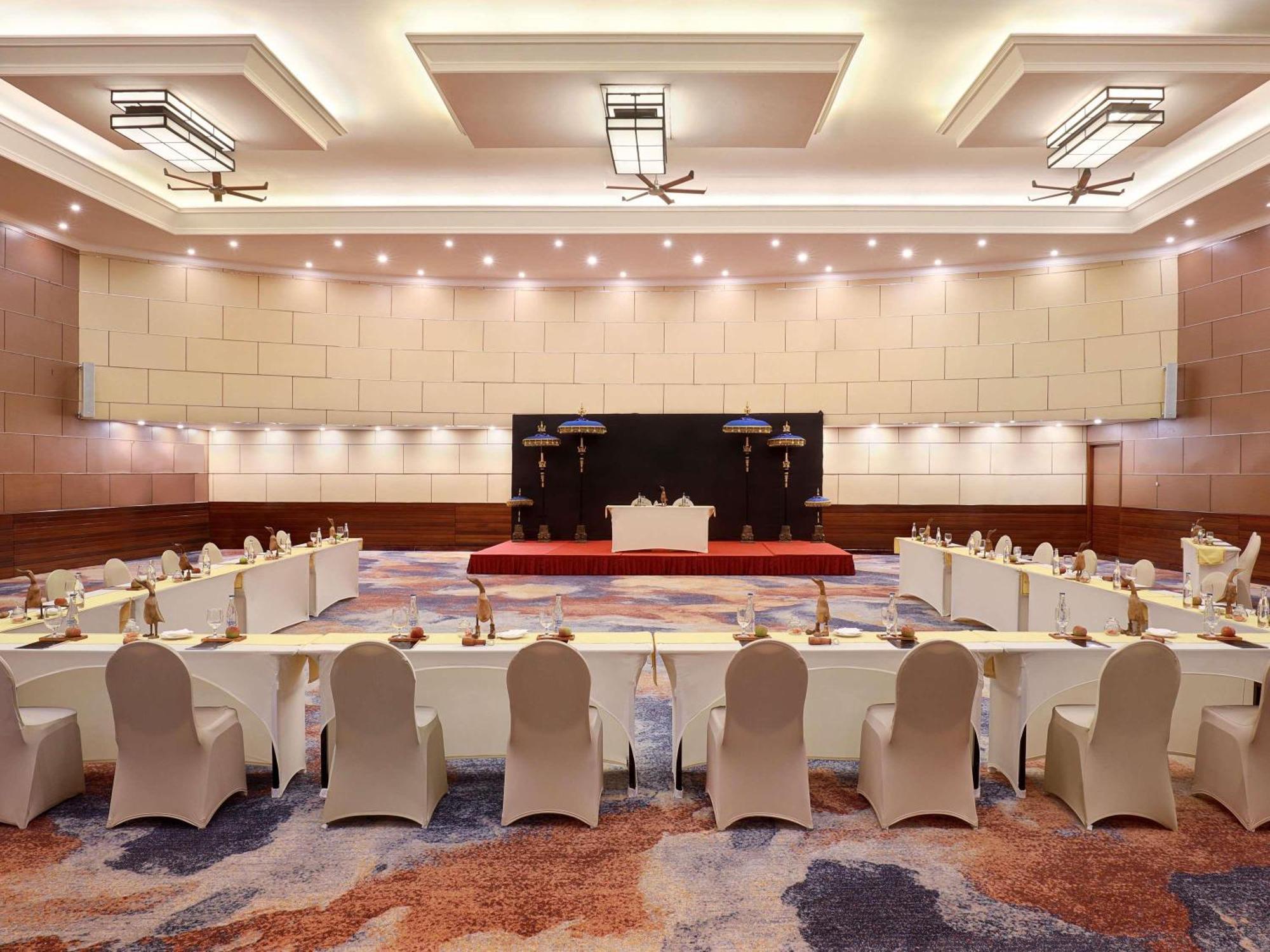 The Kuta Beach Heritage Hotel - Managed By Accor Exterior photo