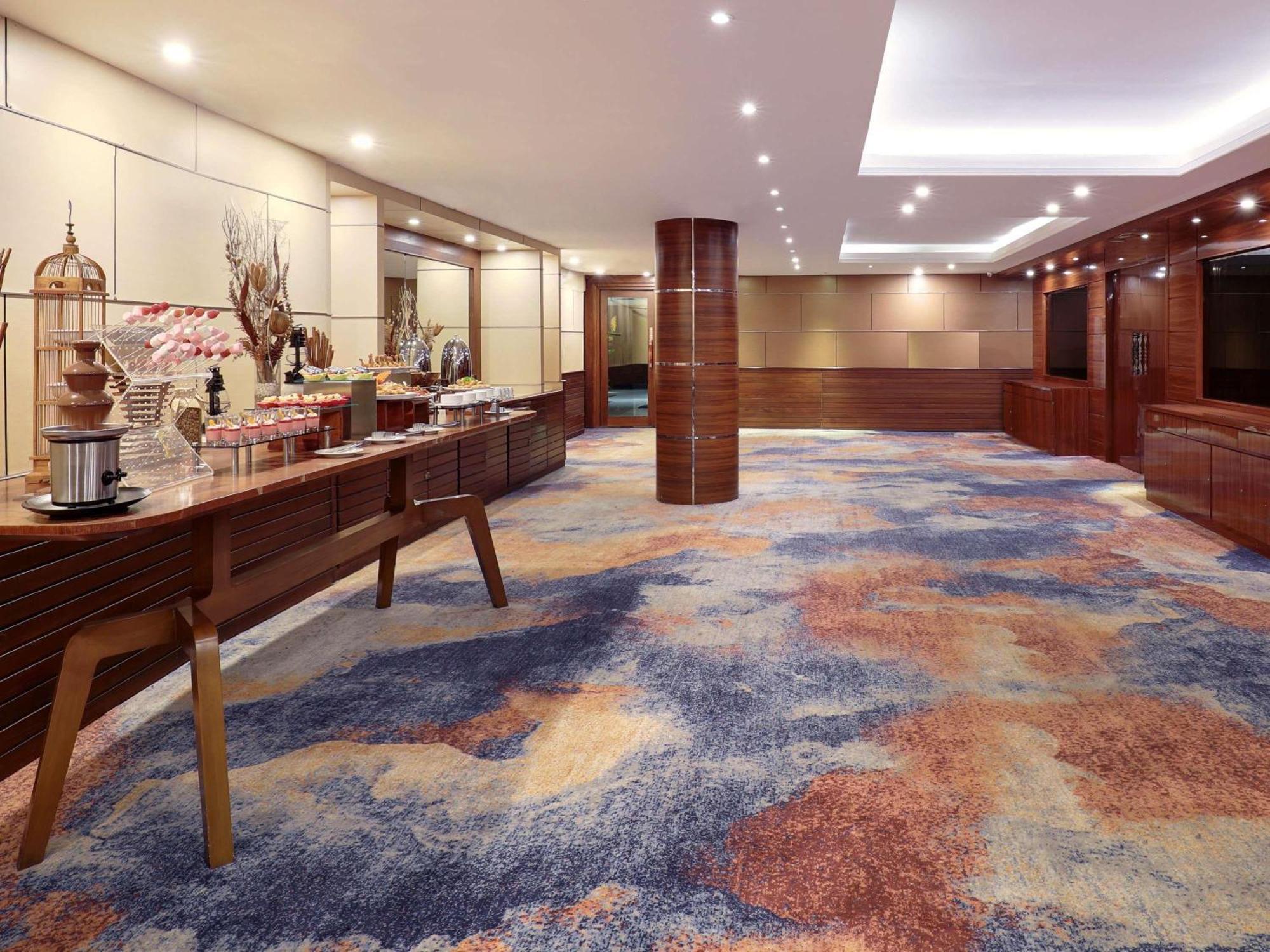 The Kuta Beach Heritage Hotel - Managed By Accor Exterior photo