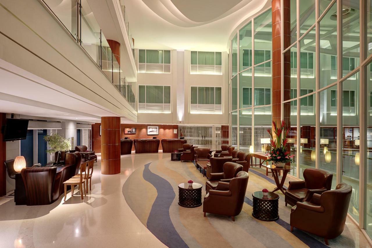 The Kuta Beach Heritage Hotel - Managed By Accor Exterior photo Lobby